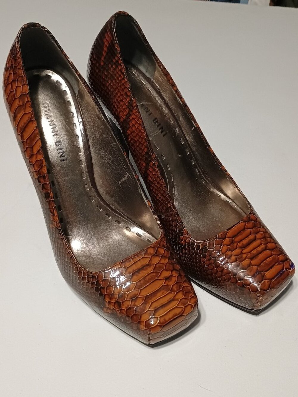 Gianni Bini Brown Snakeskin Embossed Leather Platform Pumps Women’s 7.5M